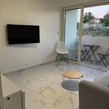 Superbe Avec Balcon Et Parking Apartamento
