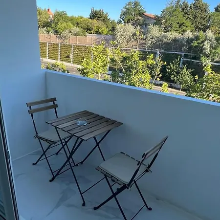 Superbe Avec Balcon Et Parking Apartamento Aix-en-Provence