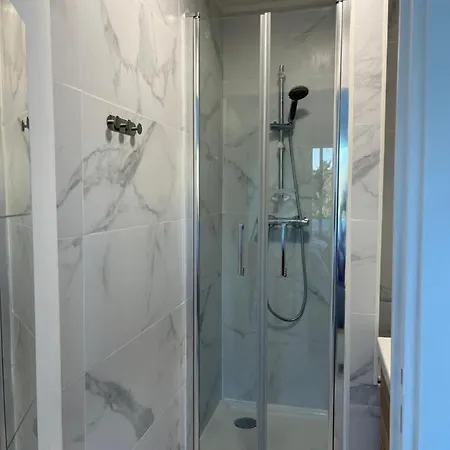 Apartamento Superbe Avec Balcon Et Parking