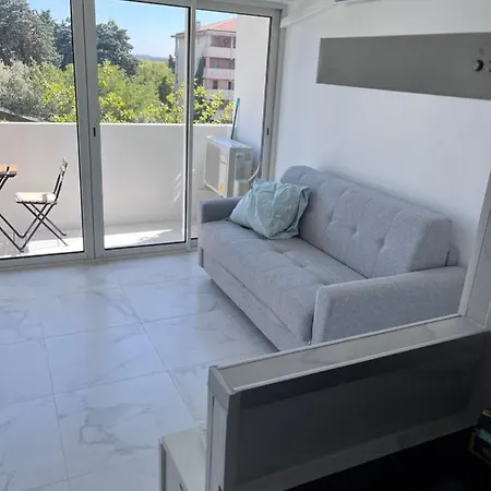 Superbe Avec Balcon Et Parking Aix-en-Provence